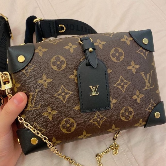 Brand new LOUIS VUITTON Shoulder Bag Malle